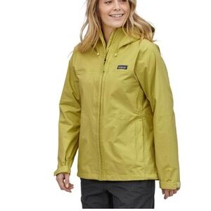 Patagonia Women’s Lime Green Hooded Ski Jacket